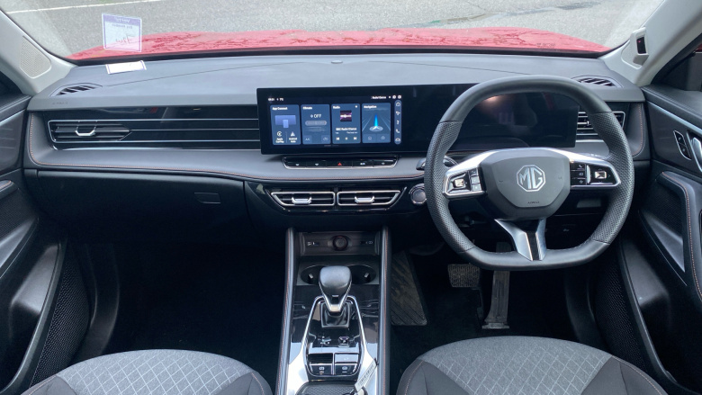 MG HS 1.5 T-GDI SE 5dr DCT Petrol Hatchback